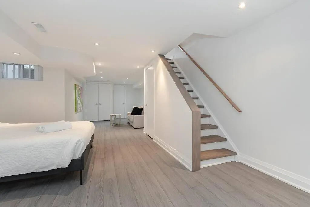 Brand New Luxury 5 Bed Oasis In The Heart Downtown Villa Toronto