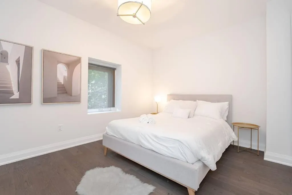 Brand New Luxury 5 Bed Oasis In The Heart Downtown Villa Toronto 0*,  Canada