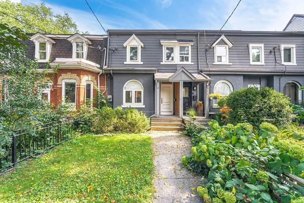 Brand New Luxury 5 Bed Oasis In The Heart Downtown Villa Toronto